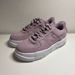 NEW NIKE Air Force 1 Pixel Plum Fog Women’s Size 6.5